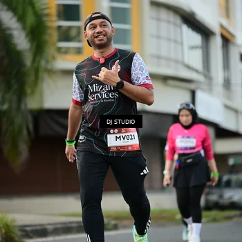 Runner Photo 7916164