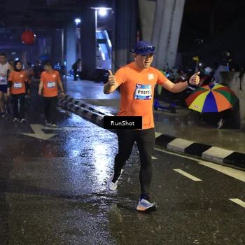 Runner Photo 7916165