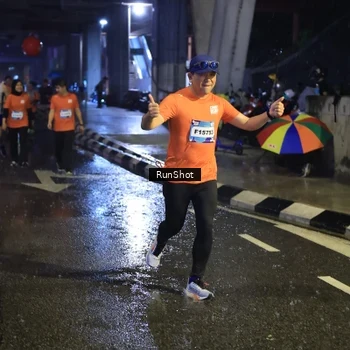 Runner Photo 7916166