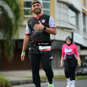 Runner Photo 7916172