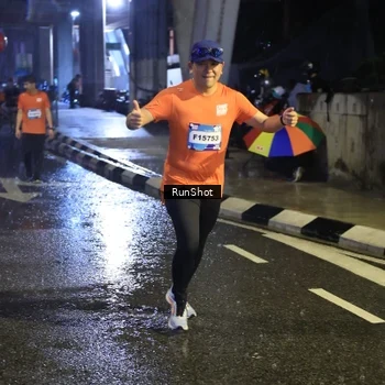 Runner Photo 7916174