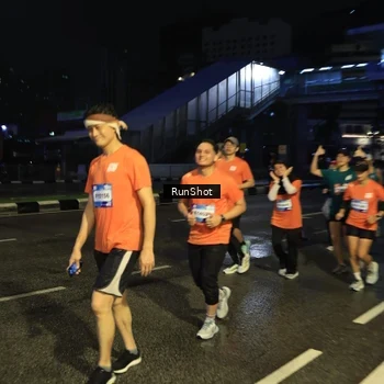 Runner Photo 7916175