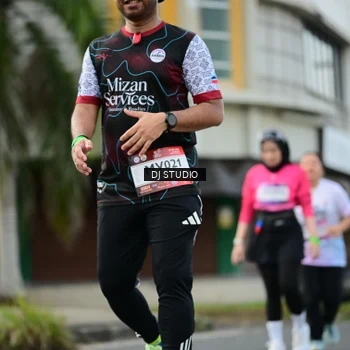 Runner Photo 7916181