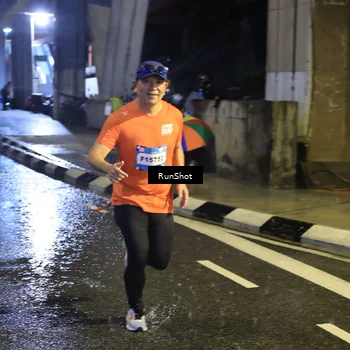 Runner Photo 7916189