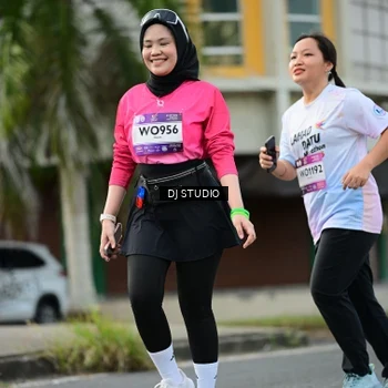 Runner Photo 7916192