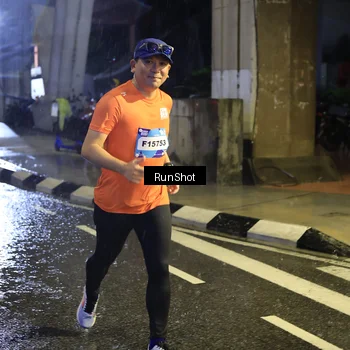Runner Photo 7916198
