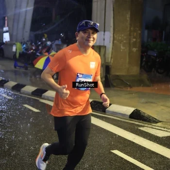 Runner Photo 7916206