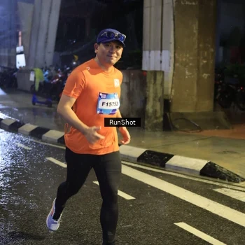Runner Photo 7916214