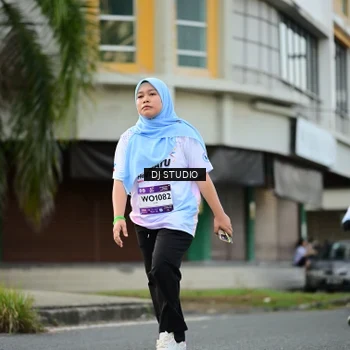 Runner Photo 7916216