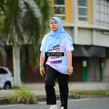 Runner Photo 7916220