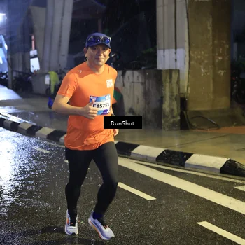 Runner Photo 7916230