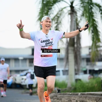 Runner Photo 7916235
