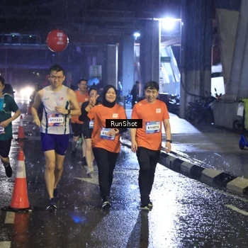 Runner Photo 7916240