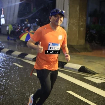Runner Photo 7916246