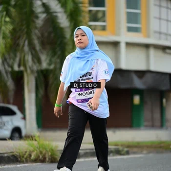 Runner Photo 7916247