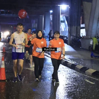 Runner Photo 7916248