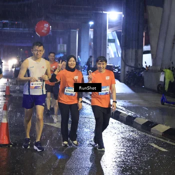 Runner Photo 7916254