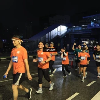 Runner Photo 7916259