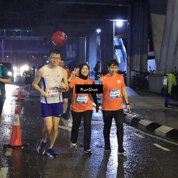 Runner Photo 7916261
