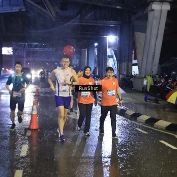 Runner Photo 7916263