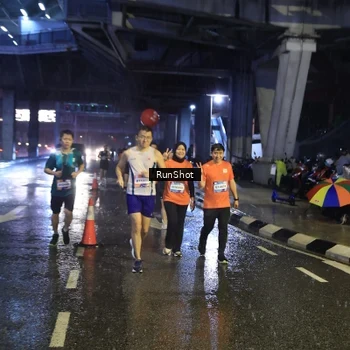 Runner Photo 7916265