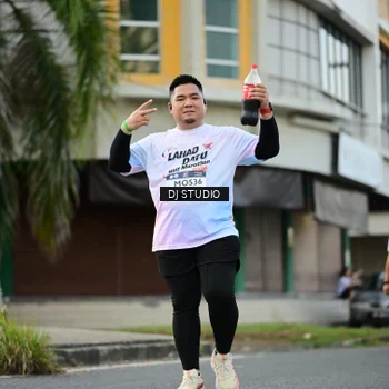 Runner Photo 7916271