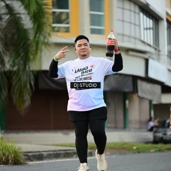 Runner Photo 7916277