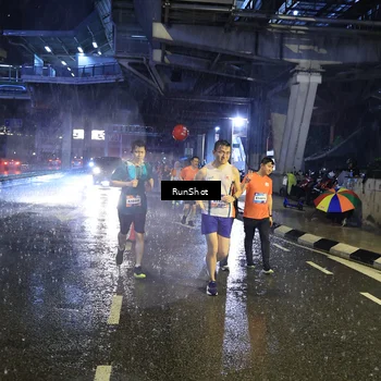 Runner Photo 7916287