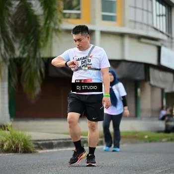 Runner Photo 7916292