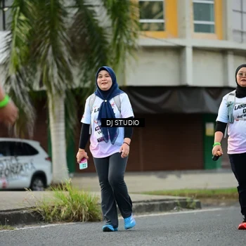 Runner Photo 7916300