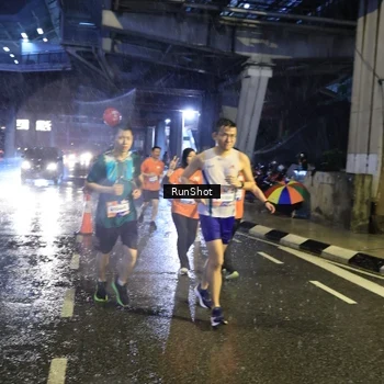 Runner Photo 7916303