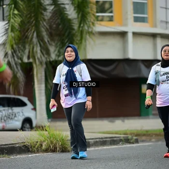 Runner Photo 7916304