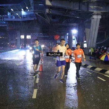 Runner Photo 7916320