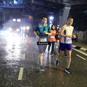 Runner Photo 7916322