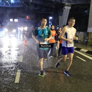 Runner Photo 7916324