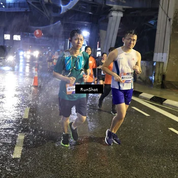 Runner Photo 7916332