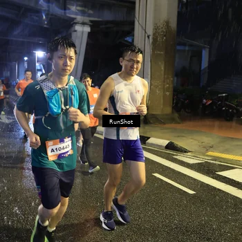Runner Photo 7916343