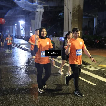 Runner Photo 7916372