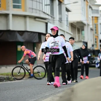 Runner Photo 7916376