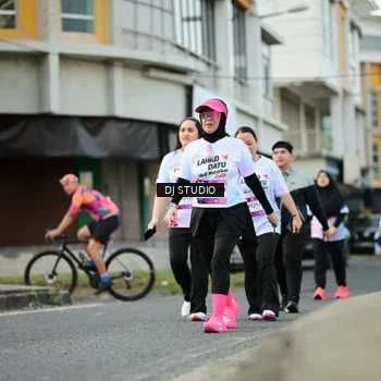 Runner Photo 7916378