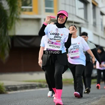 Runner Photo 7916384