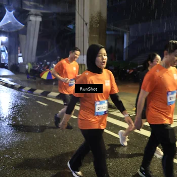 Runner Photo 7916387