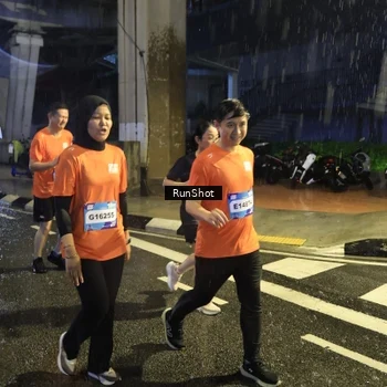 Runner Photo 7916390