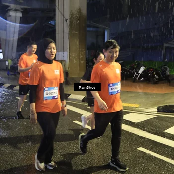 Runner Photo 7916393