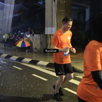 Runner Photo 7916400