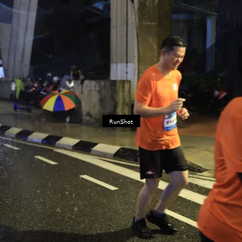 Runner Photo 7916403