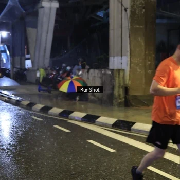 Runner Photo 7916407