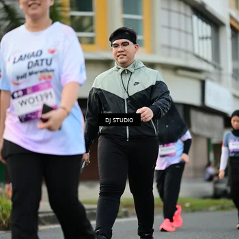 Runner Photo 7916419