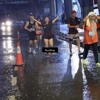 Runner Photo 7916424