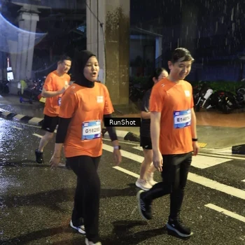 Runner Photo 7916426